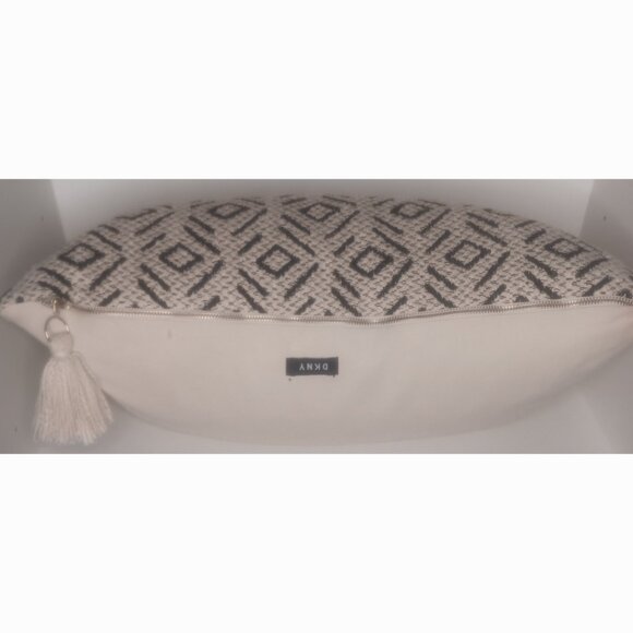 DKNY DECORATIVE PILLOW - Picture 6 of 12